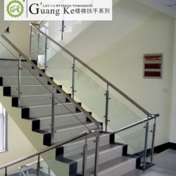 樓梯扶手